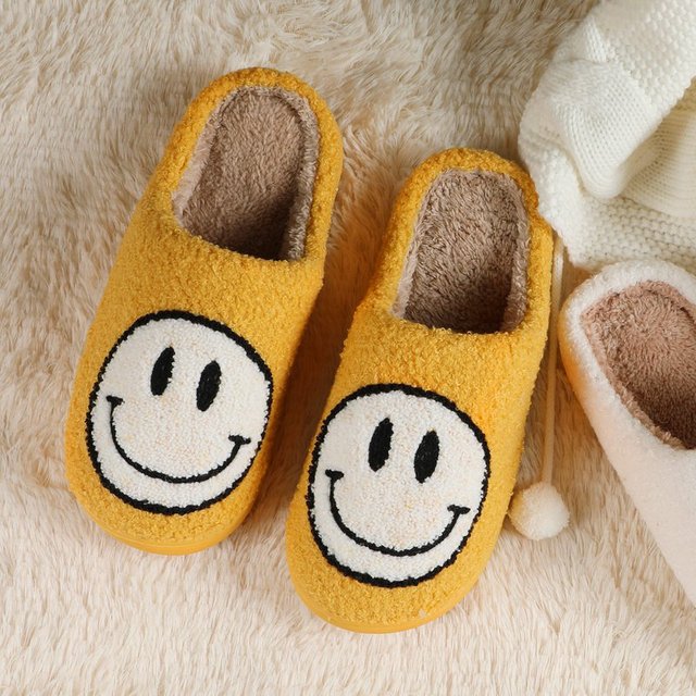 Love Heart Fluffy Slippers - Blaq Aesthetics